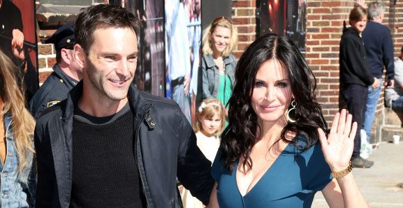 Friends : Courtney Cox veut la même robe que Monica pour son mariage