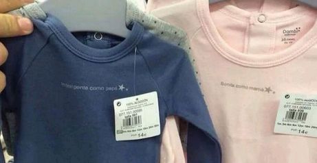 Espagne : des vêtements sexistes pour bébés retirés de la vente