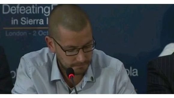 Ebola : le témoignage bouleversant d'un infirmier britannique - vidéo