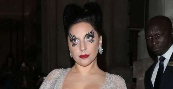 Lady Gaga ferait bien un duo avec Mireille Mathieu