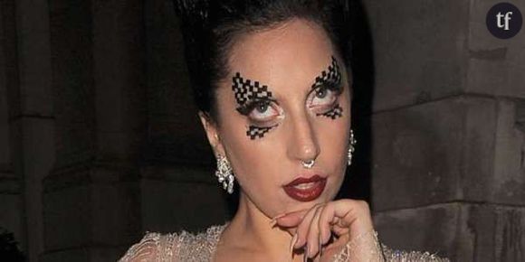 C à vous : Lady Gaga en larmes sur le plateau d’Anne-Sophie Lapix -vidéo