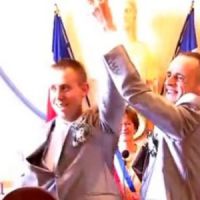 4 mariages pour 1 lune de miel : un couple gay dans la compétition