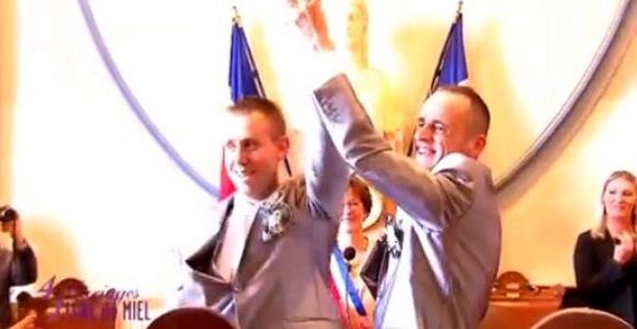 4 mariages pour 1 lune de miel : un couple gay dans la compétition