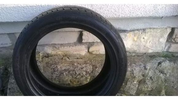 LeBonCoin : il vend le pneu d’une femme très moche