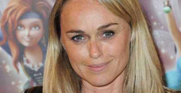 Salut les terriens : Cécile de Menibus est-elle en couple ou célibataire ?