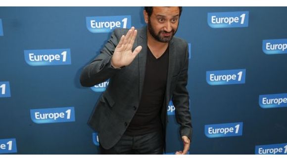 LeBonCoin : il vend un polo sur lequel Cyril Hanouna a postillonné 