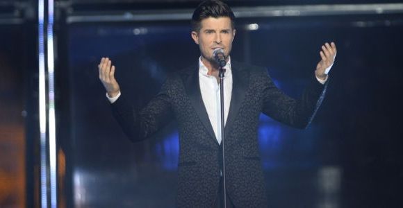 Vincent Niclo est-il en couple ou célibataire ?