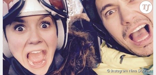 Nina Dobrev : elle s'éclate à la montagne avec sa famille (photos)