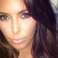 La perle de Kim Kardashian : sourire, ça donne des rides
