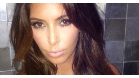 La perle de Kim Kardashian : sourire, ça donne des rides