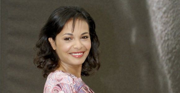 Merci pour ce moment : Saïda Jawad va adapter au cinéma le livre de Valérie Trierweiler 