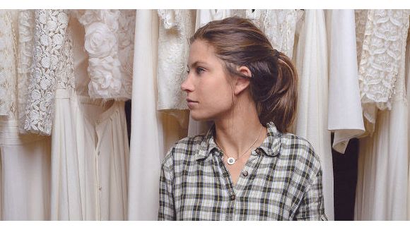 Laure de Sagazan : la créatrice de robes de mariée nous ouvre son atelier