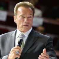 Charlie Hebdo : Arnold Schwarzenegger s’abonne en guise de soutien