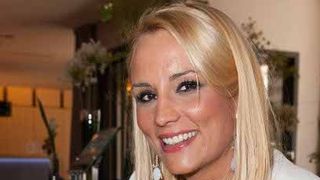 Élodie Gossuin : elle n'assume pas d'avoir vendu des DVD coquins