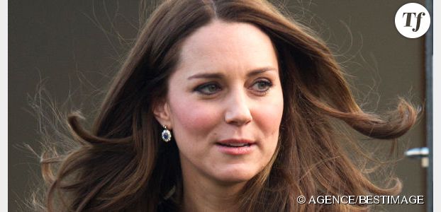 Kate Middleton : la reine lui demande de sourire en public