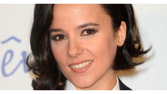 Alizée : une photo très drôle de la chanteuse postée par Grégoire Lyonnet 