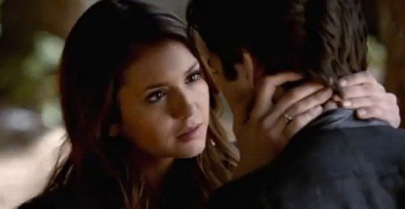 Nina Dobrev : comment réagit-elle aux fiançailles d'Ian Somerhalder ? 