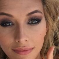 Camille Cerf : Miss France très sexy en bikini