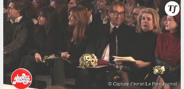 Quand Carla Bruni, survoltée à la Fashion Week, exaspère Catherine Deneuve (Vidéo)