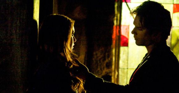 Vampire Diaries saison 6 : quand Damon fait une adorable proposition à Elena (vidéo)