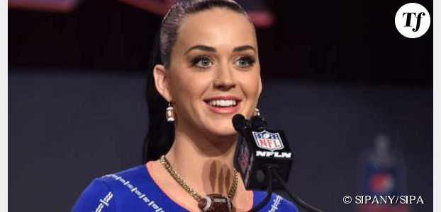 Super Bowl 2015 : Katy Perry sur scène avec un lion et des requins ?