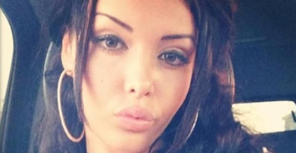 Nabilla : que signifie son pseudo Leonnaboo ?