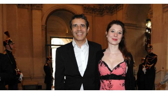 Julien Clerc en couple : sa femme Hélène Grémillon se moque de la différence d’âge