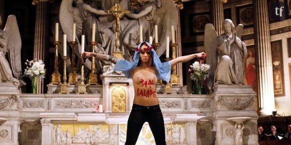 Confessions d'une ex-Femen : un portrait sans tabou des sextrémistes