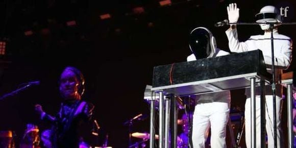 Daft Punk : le groupe sans casque pour une sculpture