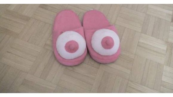 LeBonCoin : des chaussons « sexy » en forme de seins à vendre