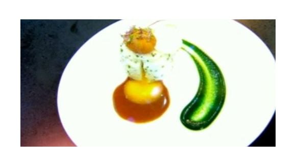 Le Moelleux sans chocolat de Jean-François Piège à l'oeuf et au jus de cèpes