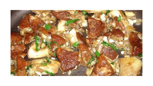 Un bon plat d'Automne avec les premiers cèpes 