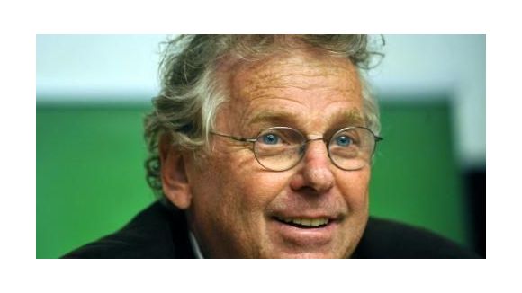 Clash au Parlement : Le Pen traite Cohn-Bendit de pédophile - Vidéo