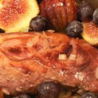 Magrets de canard aux figues et aux raisins 