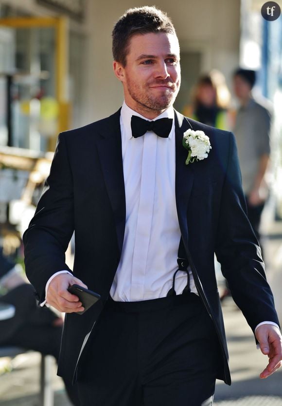 Stephen Amell sur le tournage de la série "Arrow" à Vancouver, le 29 janvier 2015 