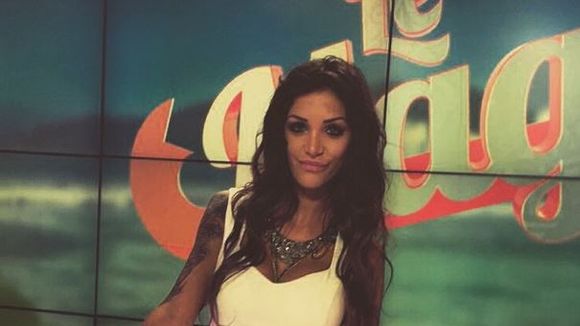Les Anges 7 : Julia se défend d'être une "escort"