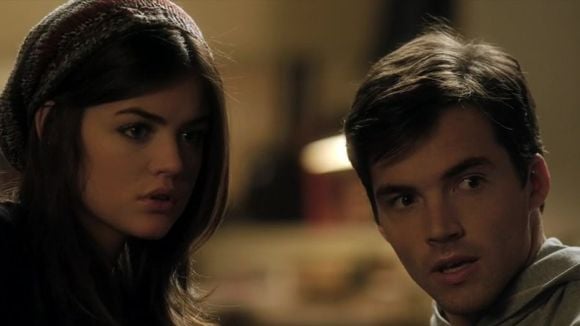 Pretty Little Liars saison 6 : Aria et Ezra devraient-il se remettre ensemble ?