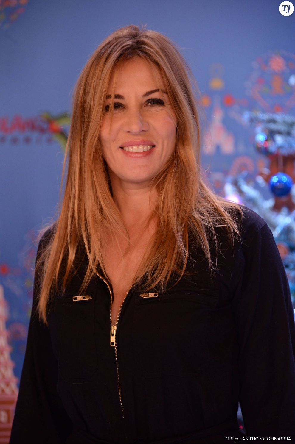 Mathilde Seigner au  lancement de la saison de Noel 2014 à Disneyland Paris en 2014. 