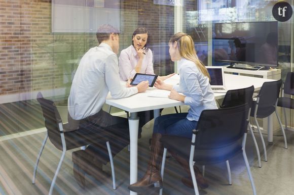 Réseaux professionnels : pourquoi les femmes en tissent moins que les hommes