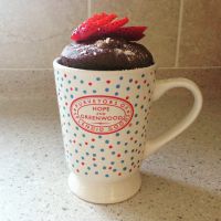 Version salée ou sucrée, craquez pour les mug cakes en famille