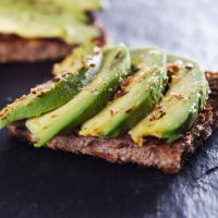 3 recettes de toasts à l'avocat originales et faciles