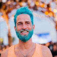 Merman hair : quand les hommes se teignent les cheveux façon sirène