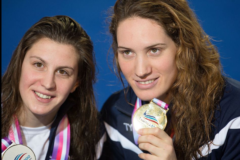 Charlotte Bonnet et Camille Muffat aux championnats européens de natation en 2012