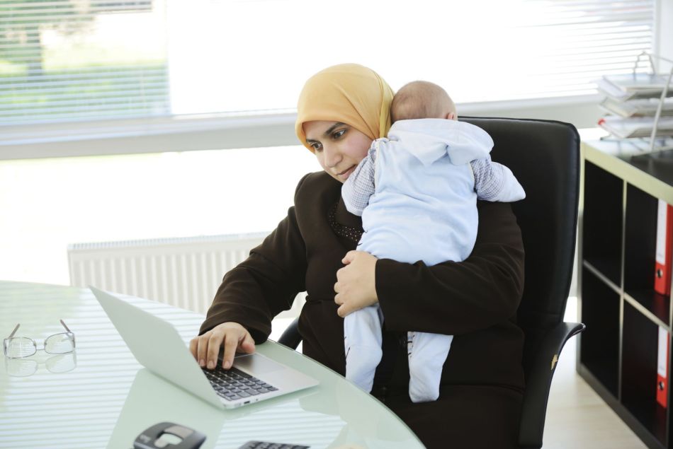 Iran: 47 000 mères actives licenciées à leur retour de congé maternité