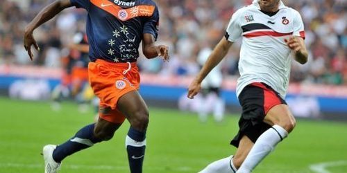 Foot : Carl-Erik Torp victime d’une crise cardiaque lors d’un match – Vidéo