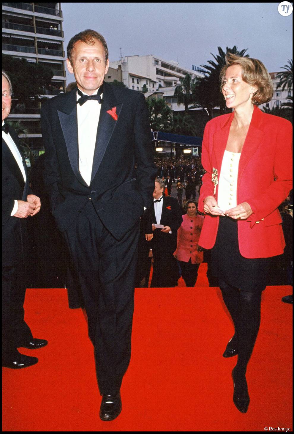  Claire Chazal et Patrick Poivre d&#039;Arvor à Cannes en 1993 
  