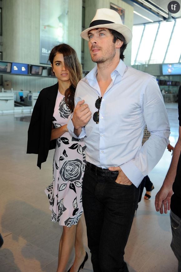 : Nikki Reed et Ian Somerhalder - People à l'aéroport de Nice le 22 mai 2015 pendant le 68ème Festival du film de Cannes