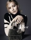 L'actrice Jennifer Lawrence pose pour une nouvelle campagne Dior à New York le 17 septembre 2015.  
