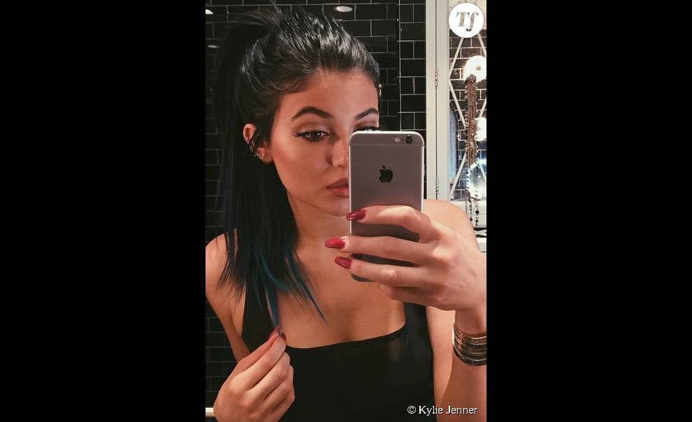 Kylie, du clan Jenner-Kardashian, maîtresse des selfies-duckface.