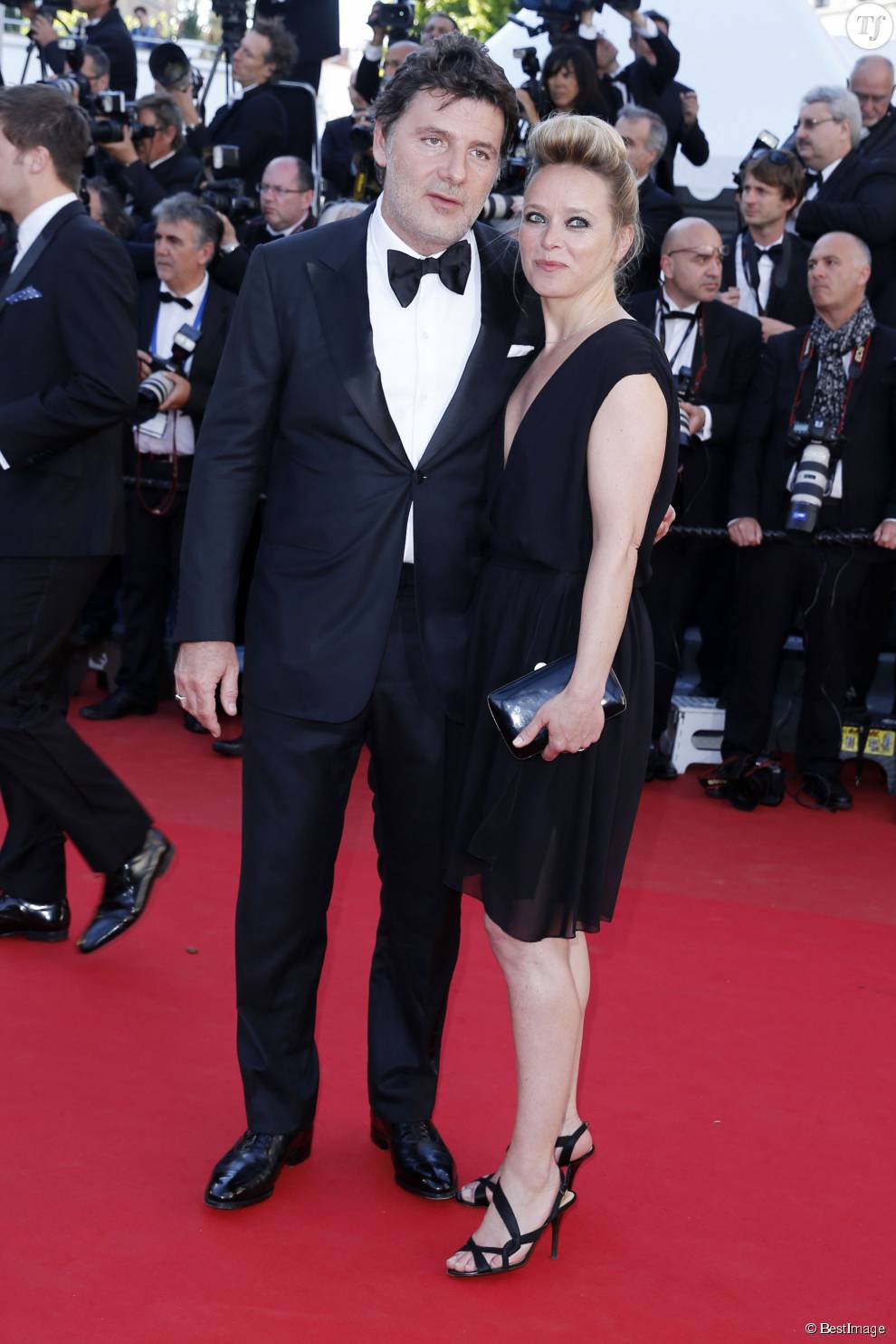  Philippe Lellouche et Marie Guillard - Montee des marches du film &quot;Blood Ties&quot; lors du 66eme Festival du film de Cannes, le 20 mai 2013.  